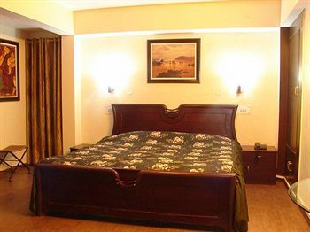 Hotel Emerald Heights Mussoorie Exterior photo