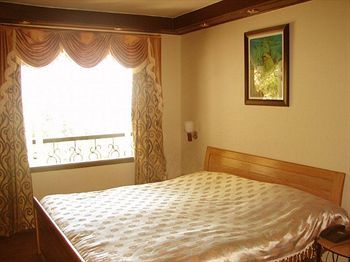 Hotel Emerald Heights Mussoorie Exterior photo